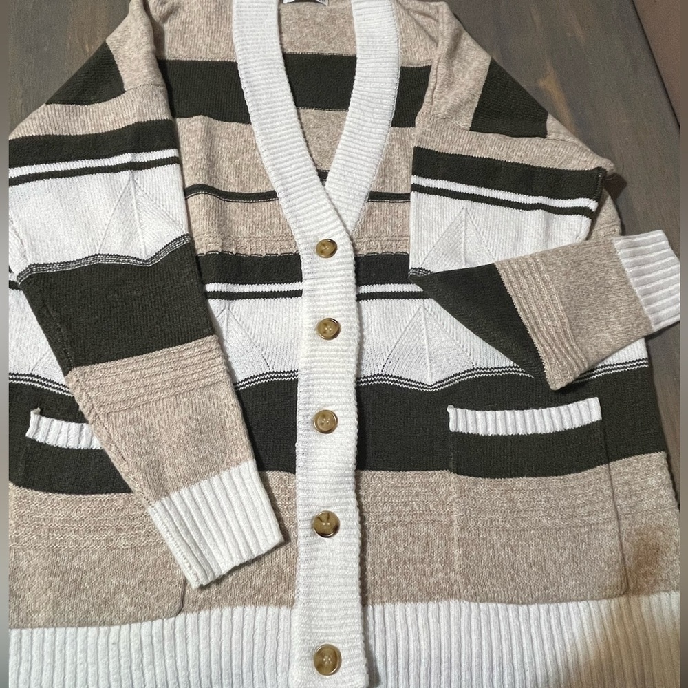 PINK CLOVER STITCH FIX CARDIGAN SZ MED NWOT #282